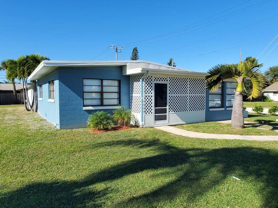 Downtown Cottage - Walk To The Beach & Restaurants Cocoa Beach Bagian luar foto